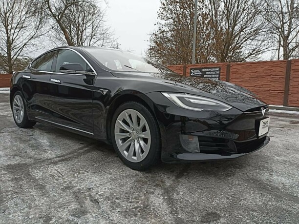 Tesla Model S I · Рестайлинг, 2017 г.