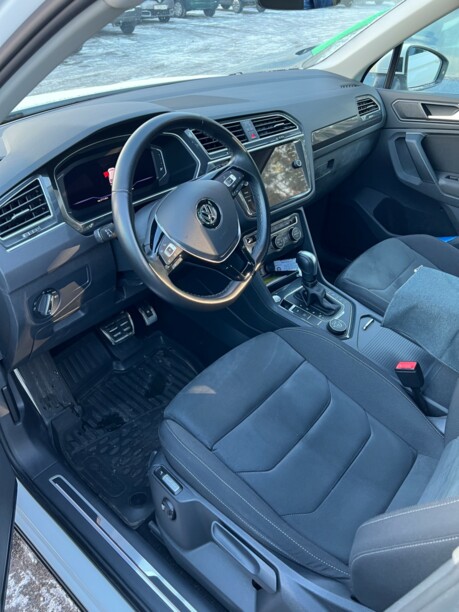 Volkswagen Tiguan II, 2020 г.