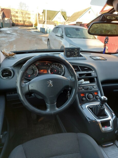 Peugeot 5008 I · Рестайлинг, 7 мест, 2015 г.