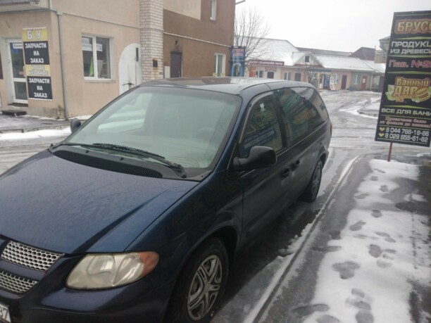 Dodge Grand Caravan IV, 7 мест, 2001 г.
