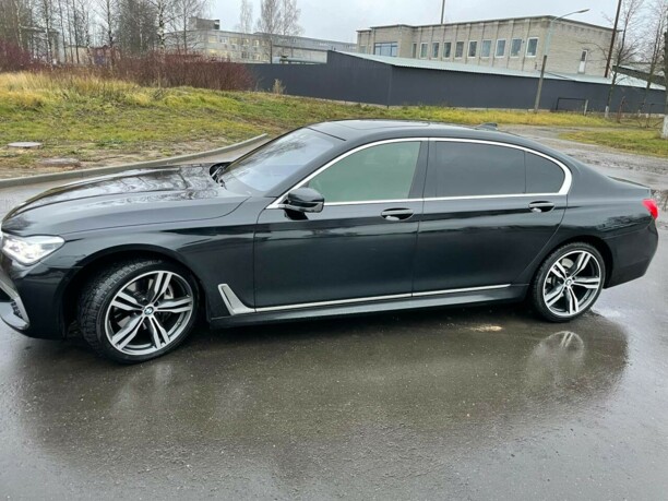 BMW 7 серия G12 (Long), 2017 г.