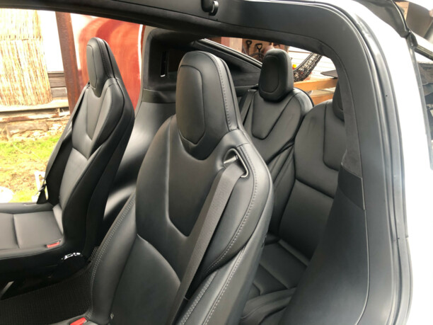 Tesla Model X, 7 мест, 2020 г.