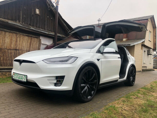Tesla Model X, 7 мест, 2020 г.