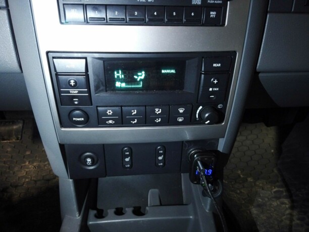 Dodge Durango II, 7 мест, 2005 г.