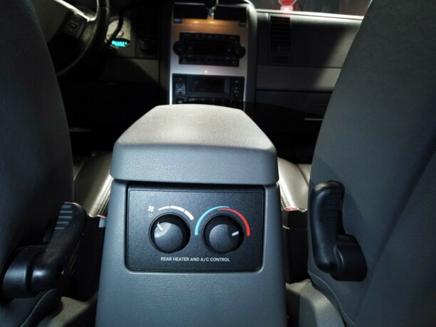 Dodge Durango II, 7 мест, 2005 г.