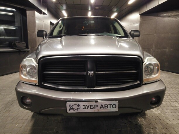 Dodge Durango II, 7 мест, 2005 г.