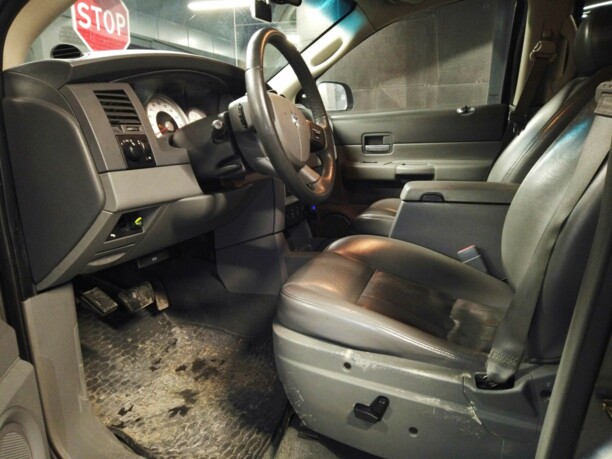 Dodge Durango II, 7 мест, 2005 г.
