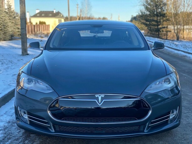 Tesla Model S I, 2013 г.