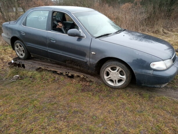 Kia Clarus I, 1997 г.
