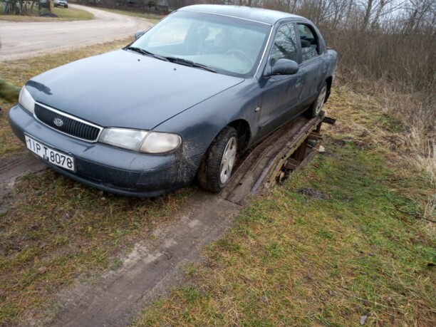 Kia Clarus I, 1997 г.