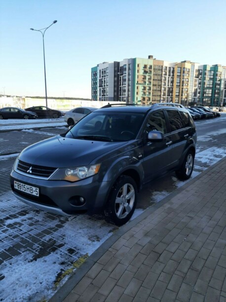 Mitsubishi Outlander XL, 7 мест, 2006 г.