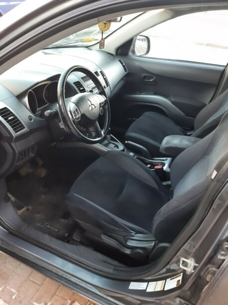 Mitsubishi Outlander XL, 7 мест, 2006 г.
