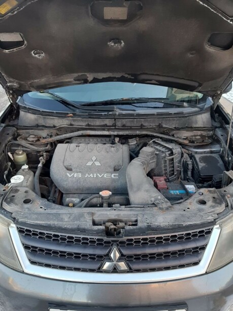 Mitsubishi Outlander XL, 7 мест, 2006 г.