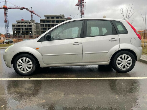 Ford Fiesta V, 2004 г.