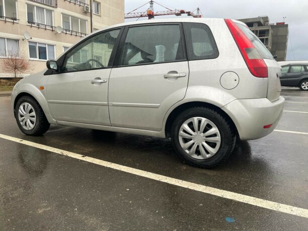 Ford Fiesta V, 2004 г.