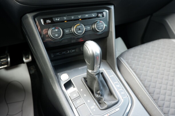 Volkswagen Tiguan II, 2018 г.