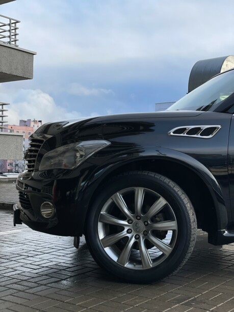 Infiniti QX56 II, 7 мест, 2012 г.