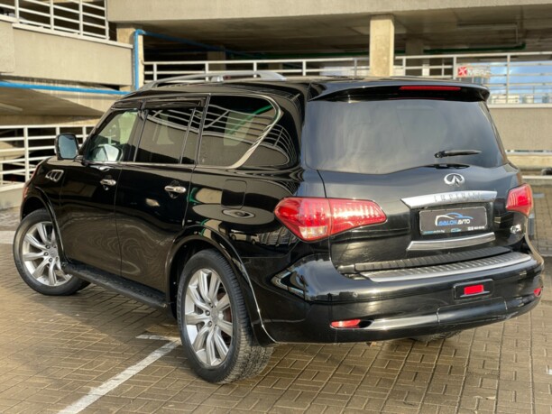 Infiniti QX56 II, 7 мест, 2012 г.