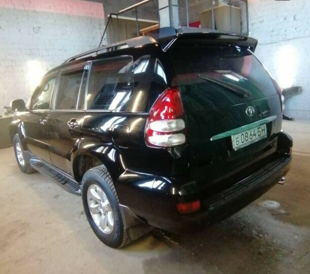Toyota Land Cruiser Prado J120, 7 мест, 2006 г.
