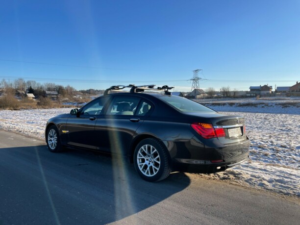 BMW 7 серия F02 (Long), 2009 г.