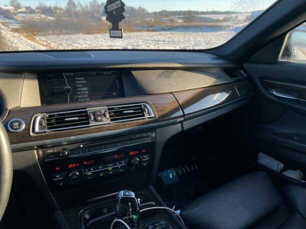 BMW 7 серия F02 (Long), 2009 г.