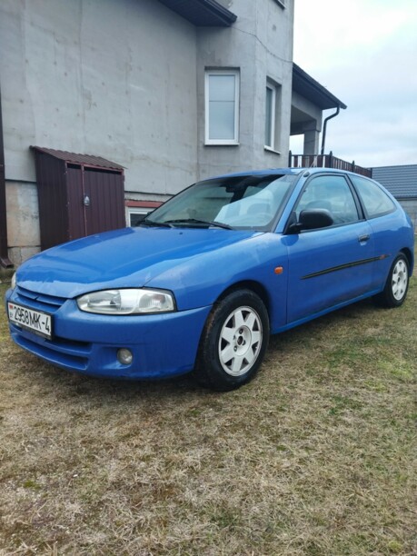 Mitsubishi Colt V, 1998 г.