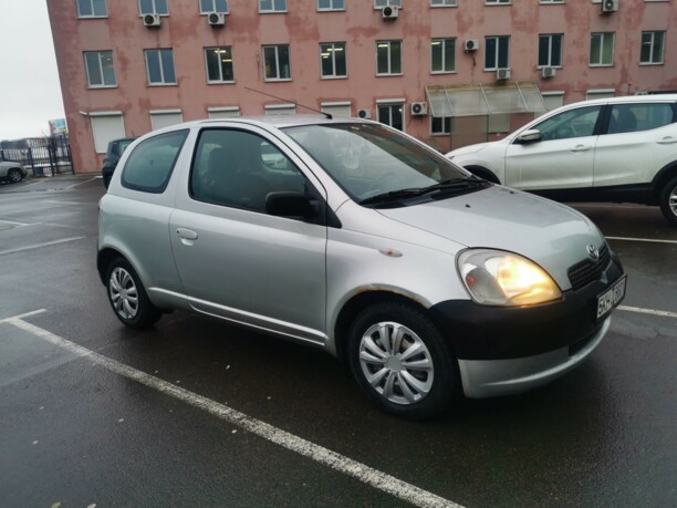 Toyota Yaris I (P1), 2002 г.