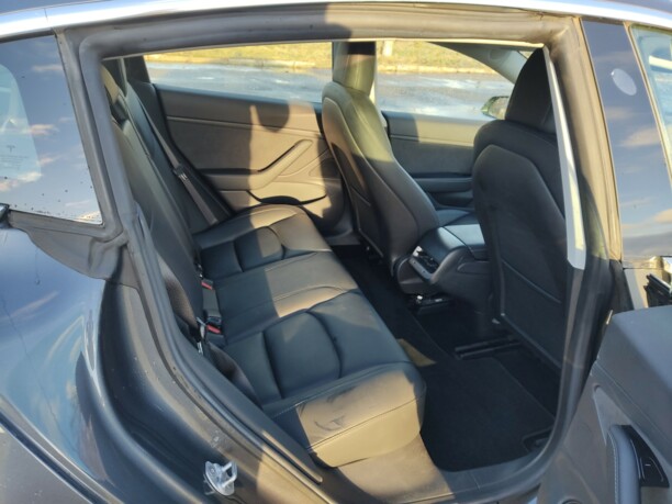 Tesla Model 3, 2019 г.