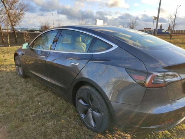 Tesla Model 3, 2019 г.