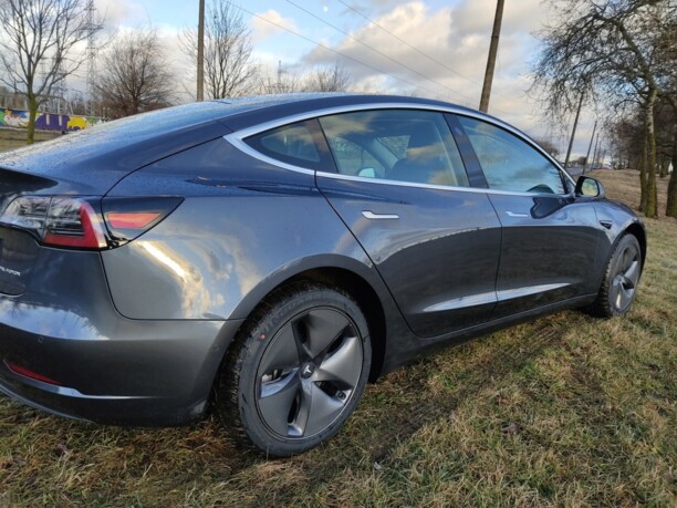 Tesla Model 3, 2019 г.