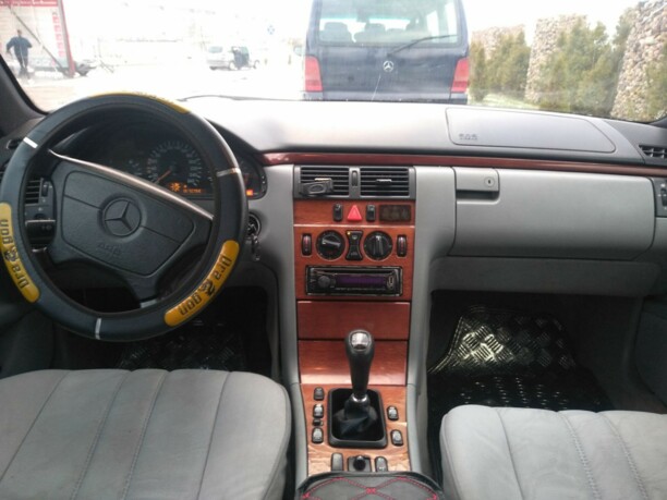 Mercedes-Benz E-Класс W210, S210, 1997 г.