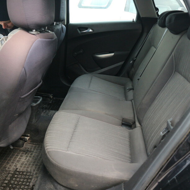 Opel Astra J, 2010 г.