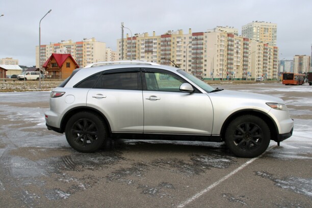 Infiniti FX I, 2005 г.