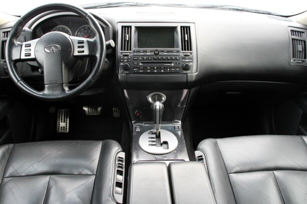 Infiniti FX I, 2005 г.