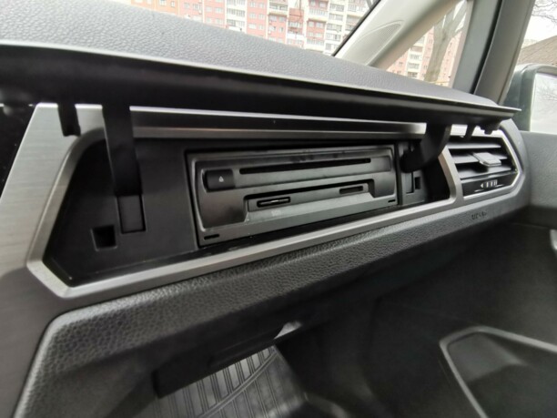 Volkswagen Touran III, 7 мест, 2018 г.