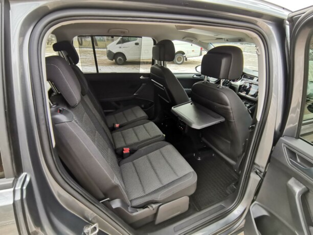 Volkswagen Touran III, 7 мест, 2018 г.