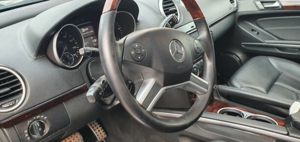 Mercedes-Benz GL-Класс X164 (Рестайлинг), 7 мест, 2009 г.