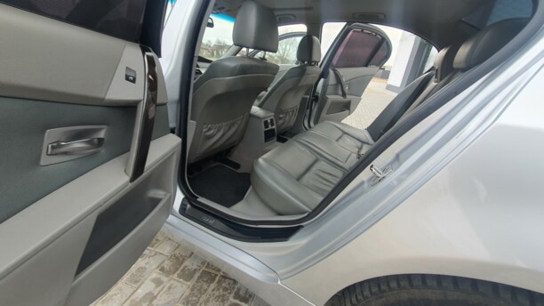 BMW 5 серия E60, E61, 2004 г.