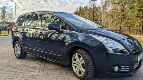Peugeot 5008 I, 7 мест, 2011 г.