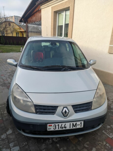 Renault Grand Scenic II, 7 мест, 2004 г.