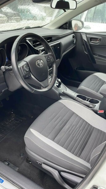 Toyota Auris II (E180) · Рестайлинг, 2017 г.