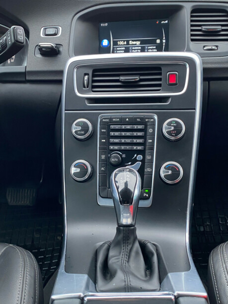 Volvo V60 I · Рестайлинг, 2015 г.