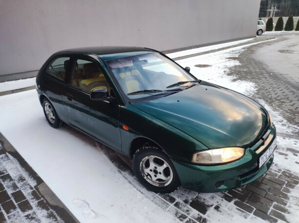 Mitsubishi Colt V, 1998 г.