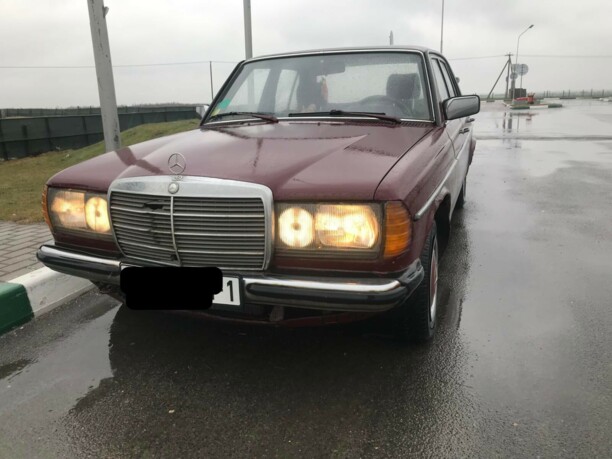 Mercedes-Benz E-Класс W123, 1982 г.