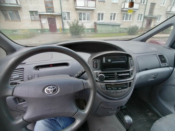 Toyota Previa II (XR30, XR40), 7 мест, 2001 г.