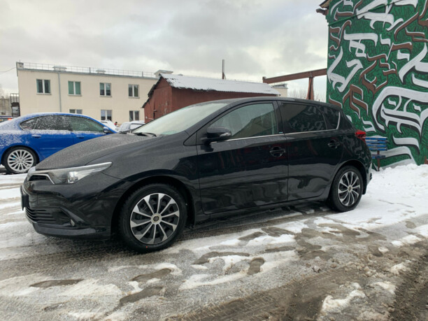 Toyota Auris II (E180) · Рестайлинг, 2016 г.