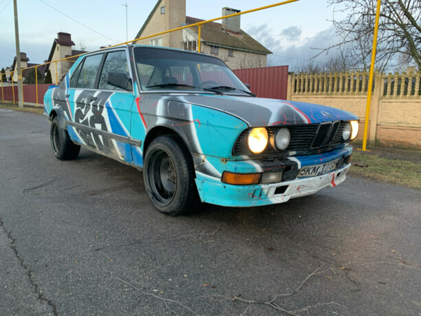 BMW 5 серия E28, 1983 г.