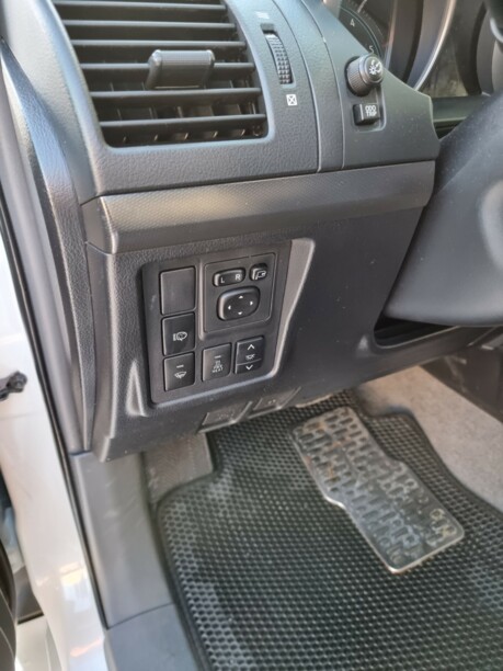 Toyota Land Cruiser Prado J150, 2011 г.