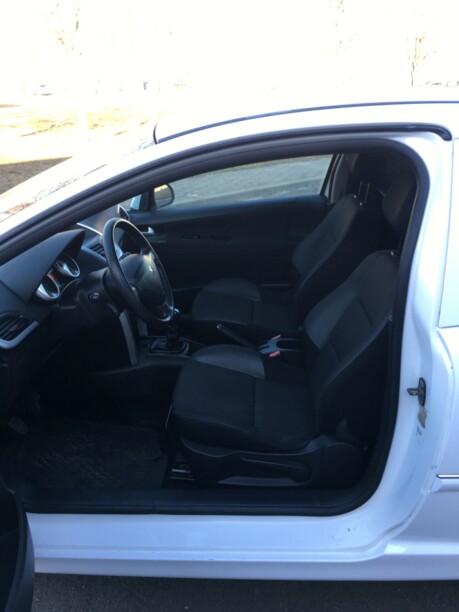 Peugeot 207 I · Рестайлинг, 2011 г.