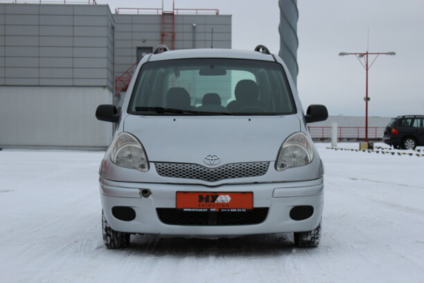 Toyota Yaris Verso, 2004 г.